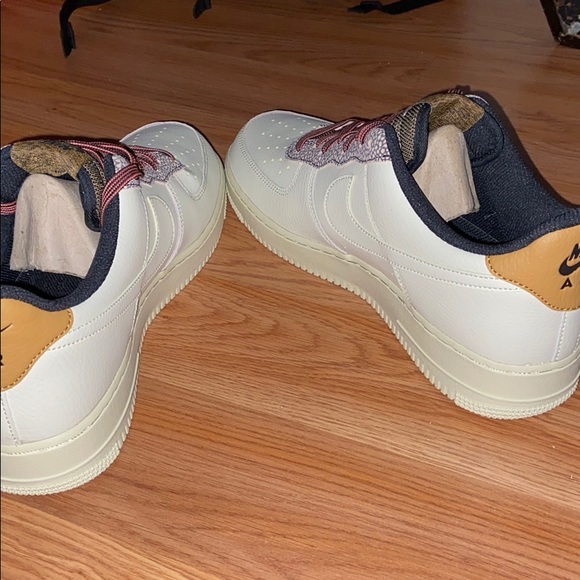 Nike Air Force 1 ‘07 LV8’ ‘Fossil’ - Picture 3 of 6